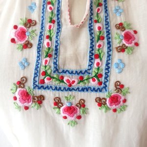 1940s - MODEX, Hungary - Gorgeous Hand Embroidery Gaz Blouse - W30 (76cm)