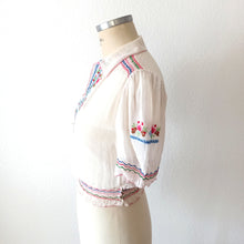 Load image into Gallery viewer, 1940s - MODEX, Hungary - Gorgeous Hand Embroidery Gaz Blouse - W30 (76cm)
