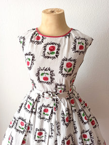 1950s - ANIK, France - Adorable Petite Roseprint Dress - W26 (66cm)