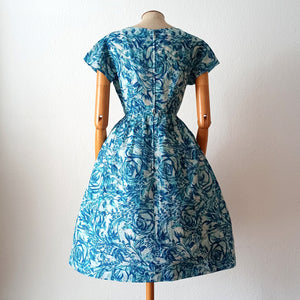 1950s - GALERIES LAFAYETTE, Paris - Stunning Abstract Roseprint Dress - W28 (72cm)