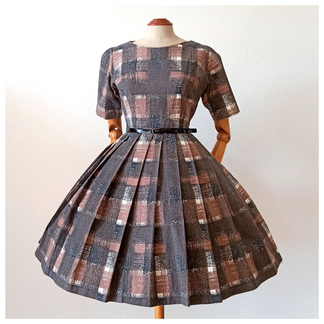 1950s - ILLUM, France - Gorgeous Brown Plaid Cotton Dress - W26 (66cm)