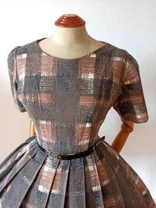 1950s - ILLUM, France - Gorgeous Brown Plaid Cotton Dress - W26 (66cm)