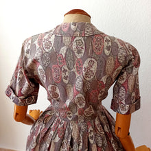 Charger l&#39;image dans la galerie, 1950s 1960s - Beautiful Autumn Colors Cotton Dress  - W29 (74cm)
