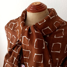 Load image into Gallery viewer, 1950s - Gorgeous Brown Abstract Rayon Dress - W25/26 (64/66cm)
