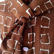 Load image into Gallery viewer, 1950s - Gorgeous Brown Abstract Rayon Dress - W25/26 (64/66cm)
