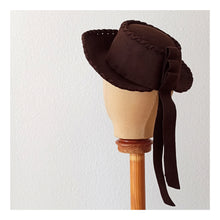 Carica l&#39;immagine nel visualizzatore di Gallery, 1940s - Adorable Dark Brown Felt Hat
