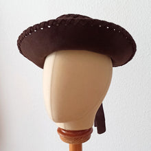 Load image into Gallery viewer, 1940s - Adorable Dark Brown Felt Hat
