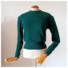 Charger l&#39;image dans la galerie, 1950s - BALLANTYNE, Scotland - Green Forest Pure Cashmere Jumper
