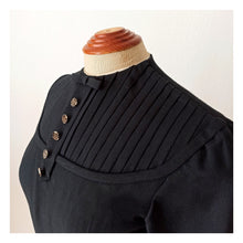 Carica l&#39;immagine nel visualizzatore di Gallery, 1940s 1950s - Superb Black Gabardine Accordion Skirt Dress - W29 (74cm)
