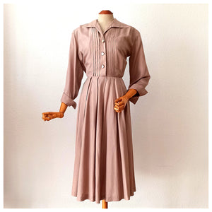 1950s - Elegant Pure Silk German Dress - W30 (76cm)