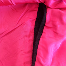 Load image into Gallery viewer, 1950s - GERMAINE, LA PARISIENNE - Stunning Pink Black Wool Cape
