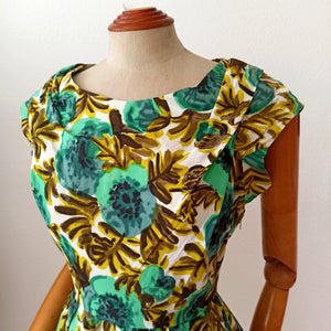 1950s - Stunning Floral Cold Rayon Dress - W27 (68.5cm)