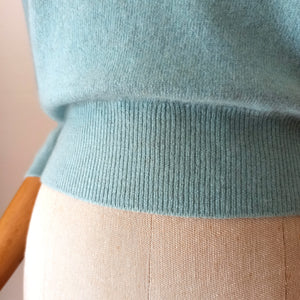 1950s - BARRIE, Scotland - Glamorous Turquoise Cashmere Sweater