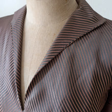 Cargar imagen en el visor de la galería, 1940s - Elegant Antique Pink Striped Dress - W28 (70cm)
