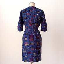 Carica l&#39;immagine nel visualizzatore di Gallery, 1950s 1960s - Fabulous 2 Looks In 1 Abstract Dress - W29 (74cm)
