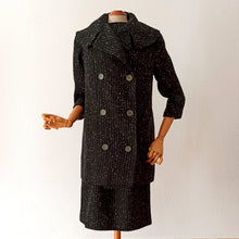 Laden Sie das Bild in den Galerie-Viewer, 1950s 1960s - Outstanding Green Flecked Wool Dress Coat - W26 (66cm)
