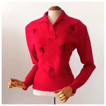 Carica l&#39;immagine nel visualizzatore di Gallery, 1950s - PRINGLE, Scotland - Stunning Red Cashmere Sweater
