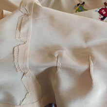 Load image into Gallery viewer, 1940s 1950s - UNWORN - Adorable Pure Silk Embroidery Blouse - W33 (84cm)
