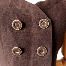 Laden Sie das Bild in den Galerie-Viewer, 1940s - Gorgeous Brown Wool Vest - W33 (84cm)
