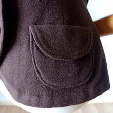 Laden Sie das Bild in den Galerie-Viewer, 1940s - Gorgeous Brown Wool Vest - W33 (84cm)
