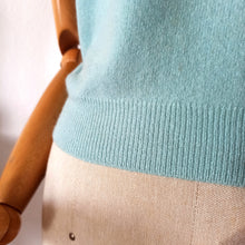 Cargar imagen en el visor de la galería, 1950s - BARRIE, Scotland - Adorable Baby Blue Cashmere Jumper
