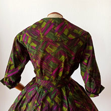 Load image into Gallery viewer, 1950s 1960s - Stunning Abstract Print Dress - W28.5 (72cm)
