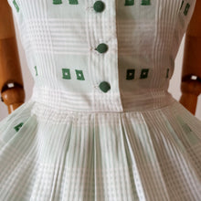 Load image into Gallery viewer, 1950s 1960s - BETTY BARCLAY, USA - Adorable Mint Green Dress - W27.5 (70cm)
