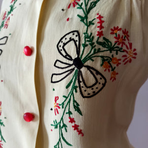 1940s - Ultragorgeous Embroidery Vanilla Rayon Blouse - W31 (78cm)