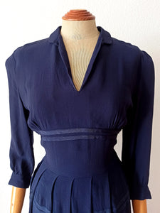 1940s - Elegant German Deep Blue Crepe Dress - W27.5 (70cm)