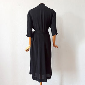 1930s 1940s - Elegant Black Belted Rayon Crepe Dress - W39 (100cm)