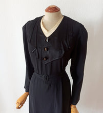 Charger l&#39;image dans la galerie, 1930s - Exquisite Art Deco Black Crepe Dress - W37 (94cm)
