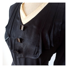 Charger l&#39;image dans la galerie, 1930s - Exquisite Art Deco Black Crepe Dress - W37 (94cm)
