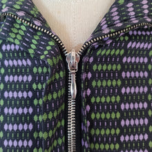 Cargar imagen en el visor de la galería, 1950s - Fabulous Reversible Purple Hooded Gab Jacket
