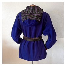 Cargar imagen en el visor de la galería, 1950s - Fabulous Reversible Purple Hooded Gab Jacket
