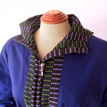 Cargar imagen en el visor de la galería, 1950s - Fabulous Reversible Purple Hooded Gab Jacket
