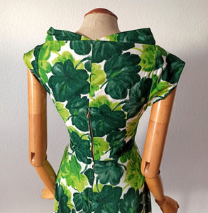 1950s - MARY CHARMAINE - Stunning Green Cotton Dress - W26 (66cm)