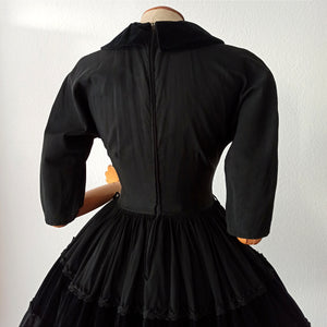 1950s - Exquisite Black Taffeta Velvet Dress - W25 (64cm)