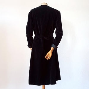 1930s - Superb Black Velvet Dress - W37 (94cm)