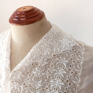 1950s - Gorgeous White Nylon Lace Blouse - W37 (94cm)