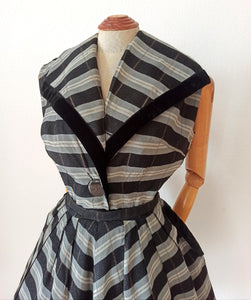 1940s 1950s - Stunning Grey Black Satin Lurex Dress - W31 (78.5cm)