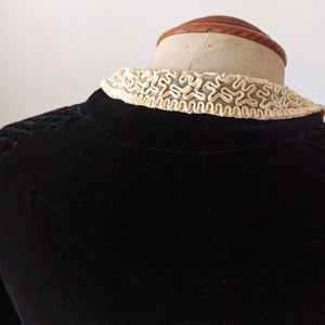 1930s - Superb Honeycomb Shoulders Velvet Dress - W31 (80cm)