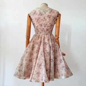 1950s - Stunning Floral Organza Dress - W25 (64cm)