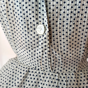 1950s - Adorable Blue Dots Seersucker Dress - W26 (66cm)