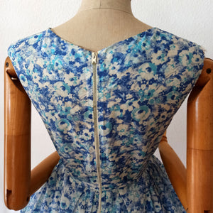 1950s 1960s - Adorable French Blue Floral Dress - W29 (74cm)