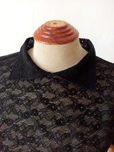 Cargar imagen en el visor de la galería, 1950s - Superb Black Cotton Lace Blouse - W38 (96cm)
