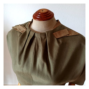 1950s - Exquisite Olive Green Soft Wool Dress - W27.5 (70cm)