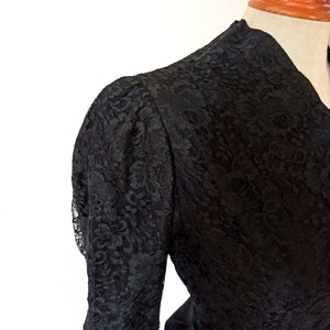 1930s 1940s - Outstanding Black Lace Satin Dress - W30 (76cm)