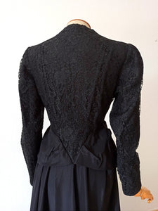 1930s 1940s - Outstanding Black Lace Satin Dress - W30 (76cm)