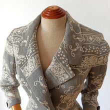 Laden Sie das Bild in den Galerie-Viewer, 1940s 1950s - SUZANNE JESSEL, France - Fabulous New Look Jacket - W29 (74cm)
