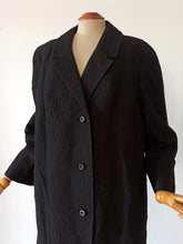 Carica l&#39;immagine nel visualizzatore di Gallery, 1950s 1960s - Elegant French Black Textured Coat
